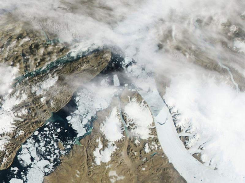 Calota glaciară a Groenlandei s-a topit aproape în întregime. Nivelul ocenelor ar putea creşte