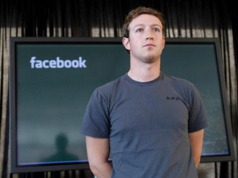 Acţiunile Facebook s-au depreciat cu încă 12%