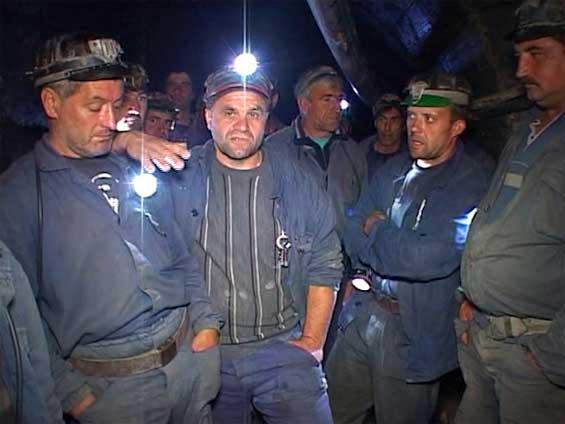 Greva minierilor de la mina de uraniu Crucea a intrat în a treia zi