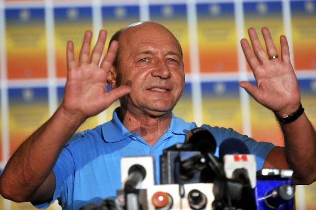 Prima reacţie a lui Băsescu după decizia CCR: "Nu mă îngrijorează nici măcar acest truc"