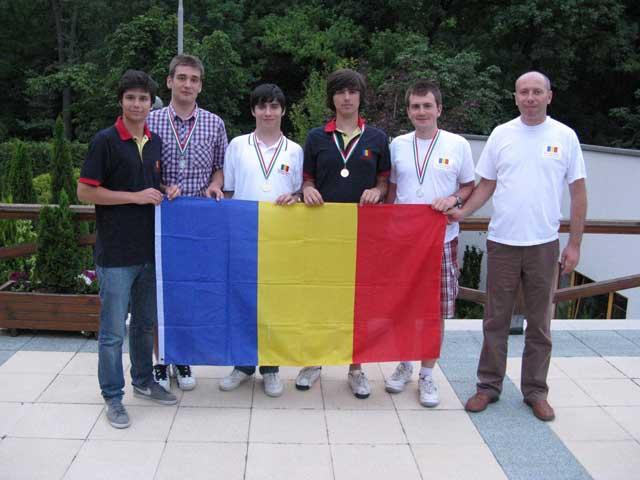 Olimpicii români, vânaţi de universităţile Cambridge şi Yale