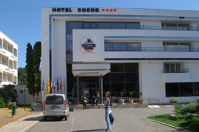 Proprietarii magazinului Cocor scot la vânzare şi complexul hotelier din Neptun