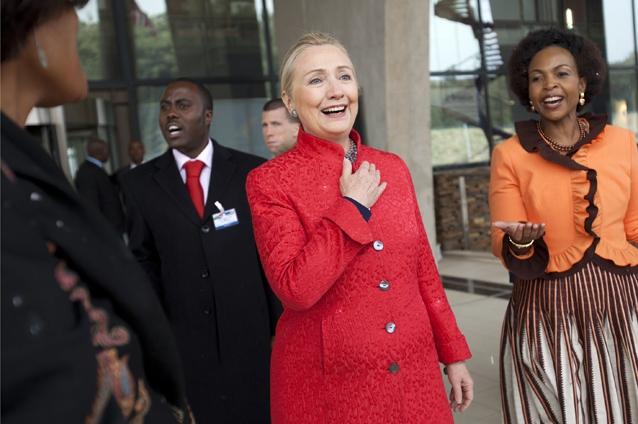 Hillary Clinton dansează şi nu ne dezamăgeşte