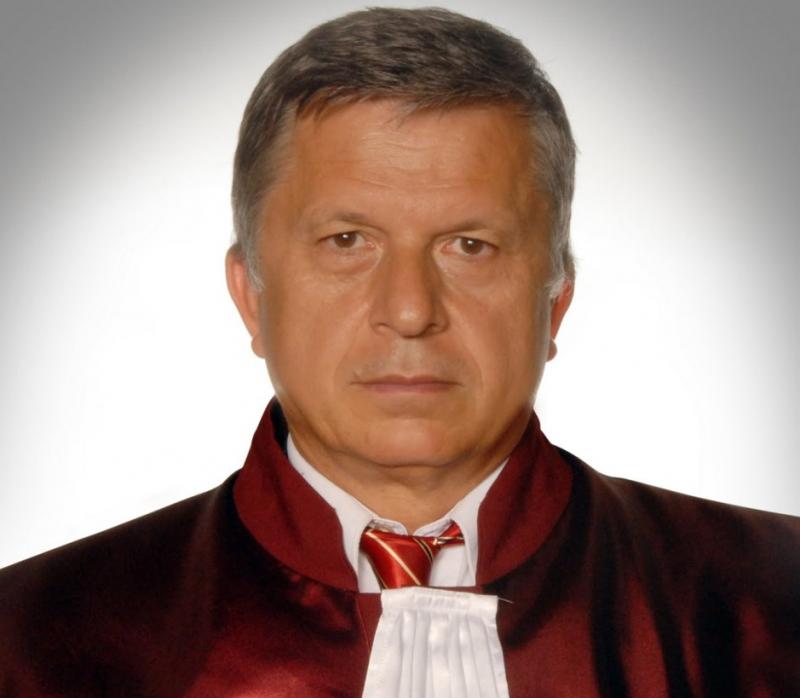 Destinul României e în mâinile judecătorului Puskás