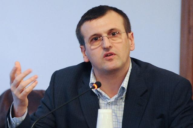 Cristian Preda: "Salut decizia CCR. Forţele politice din România trebuie să găsească resurse pentru coabitarea politică"