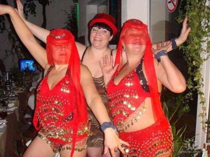 Cele mai SCÂRBOASE POZE CU RUSOAICE postate pe reţelele de socializare (GALERIE FOTO) 16416869