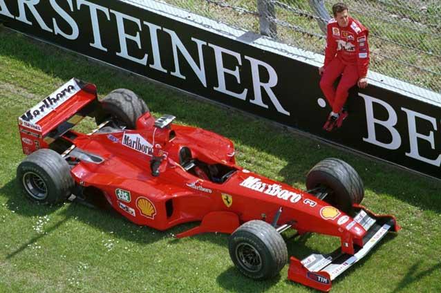 BMW-ul Regelui Mihai I sau Ferrari-ul lui Schumacher, scoase la licitaţie