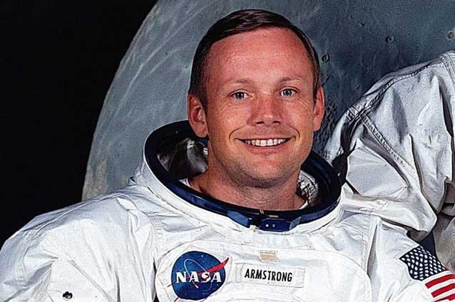A murit astronautul Neil Armstrong, primul om care a păşit pe Lună
