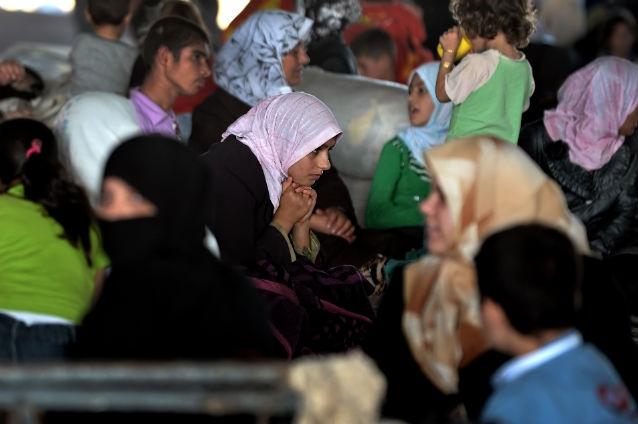 Peste 100.000 de sirieni au fugit din ţară în august