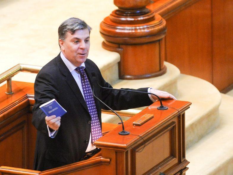 Zgonea, preşedintele Camerei Deputaţilor: Băsescu trebuie să îşi dea demisia