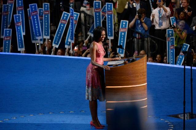 FOTO: Ce făcea Barack Obama în timp ce Prima Doamnă a SUA susţinea discursul la Charlotte