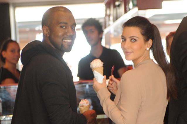 Kim Kardashian vrea copii cu Kanye West