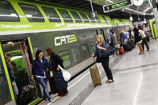 Un român a agresat o studentă în trenul Viena-Salzburg. „Am vrut doar să văd dacă e băiat sau fată!”