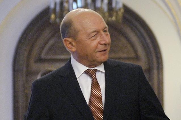 Traian Băsescu, zbor misterios către Arabia Saudită (VIDEO)