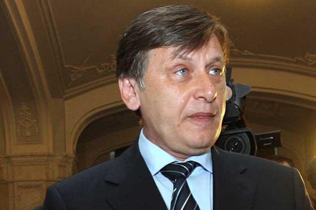 Antonescu despre Barroso: neechilibrat, partizan politic şi autorul unor declaraţii inecceptabile