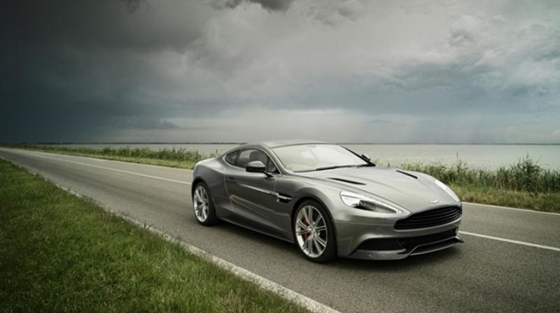 Aston prezintă imagini și video cu noul Vanquish