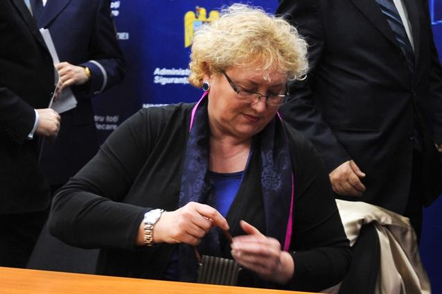 Dezbatere în Parlamentul European generată de atitudinea comisarului Viviane Reding faţă de România. Grupul liberalilor europeni cere explicaţiii oficiale