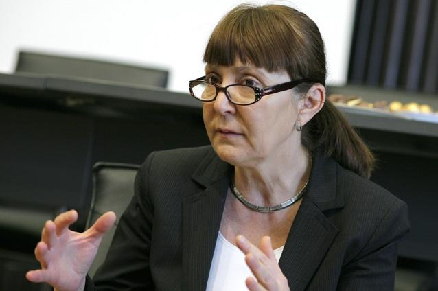 Monica Macovei a făcut circ în Parlamentul European: preşedintele de şedinţă i-a tăiat microfonul