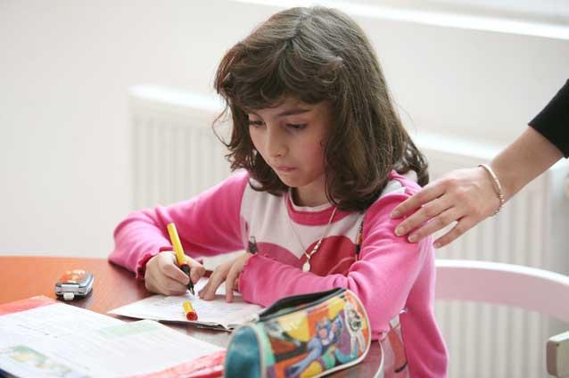 Educaţie pentru copiii defavorizaţi din România