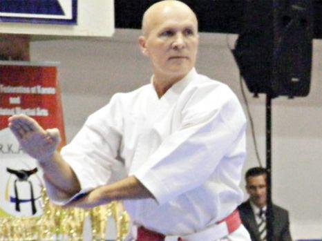 Antrenorul de karate acuzat de pedofilie a fost arestat pentru 29 de zile