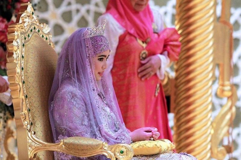 Nuntă regală ca-n poveşti! Una dintre fiicele sultanului din Brunei s-a căsătorit (VIDEO)
