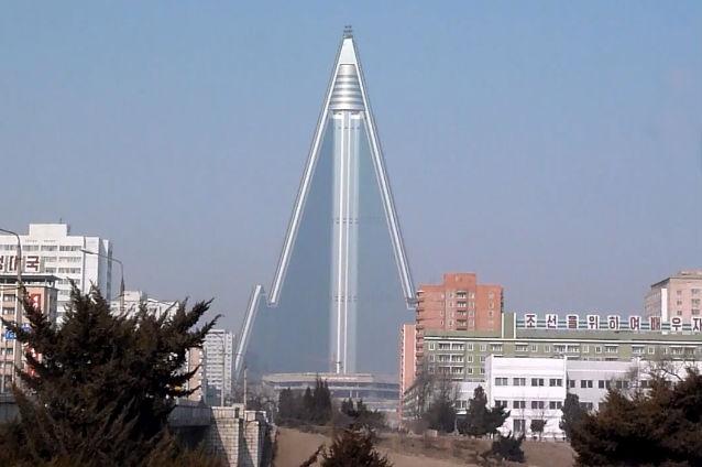 Coreea de Nord se pregăteşte să dea în folosinţă „Hotelul fantomă”