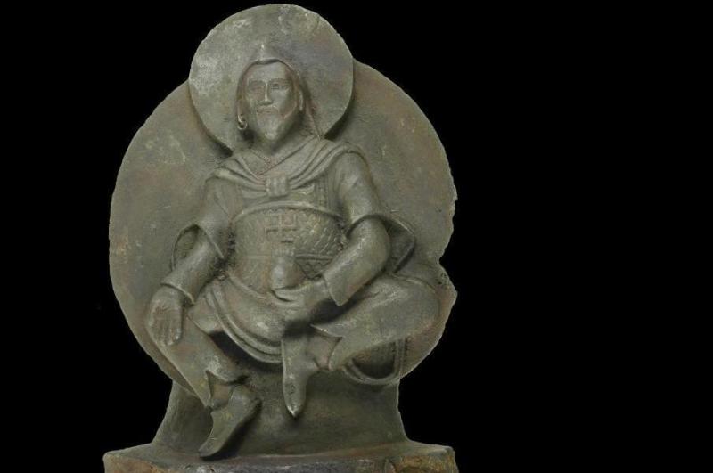 Descoperire INCREDIBILĂ în timpul unei expediţii: Statuia din meteorit, veche de peste 1000 de ani