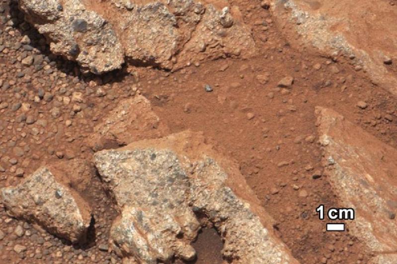 NASA: Curiosity a găsit dovezi care arată că pe Marte au existat ape curgătoare! (VIDEO)