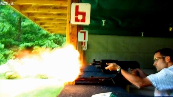 Armele produse în România fac furori peste hotare. AK-47 Draco face deliciul internautilor, dar şi victime (VIDEO)