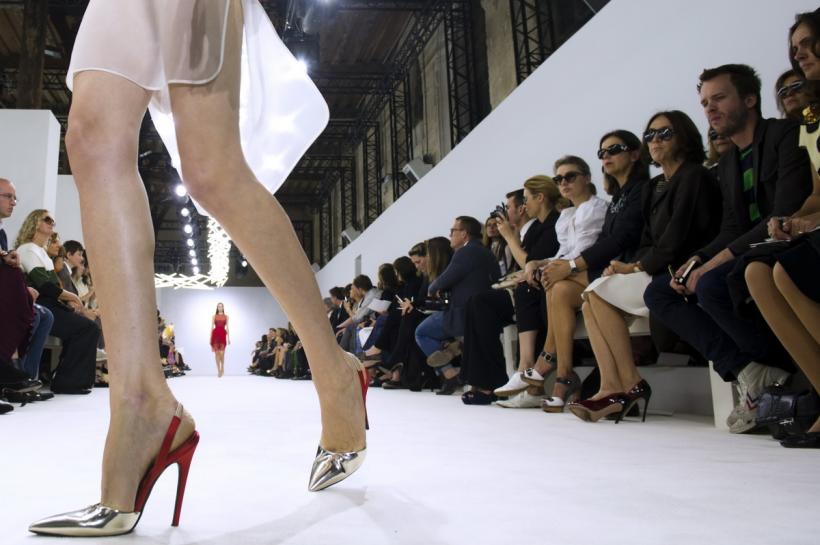 2 octombrie 2012. Imaginile zilei 18274170