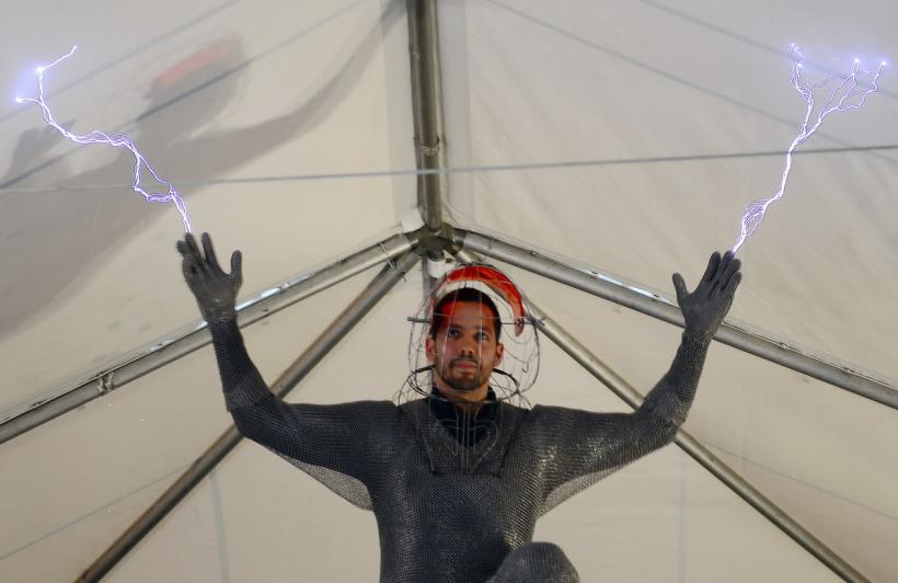 3 octombrie 2012. Imaginile zilei 18274276