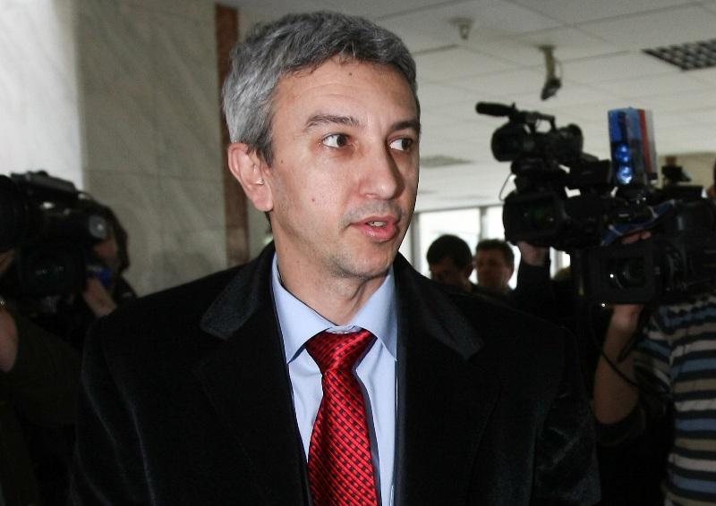 Dan Diaconescu a plecat din ţară. Patronul OTV nu va mai depune azi plângere penală împotriva ministerului Economiei