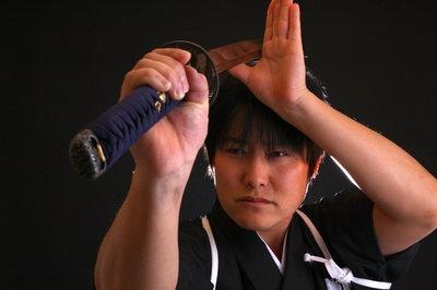 Mai există aşa ceva? Demonstraţie ireală de sabie făcută de un maestru japonez (VIDEO)