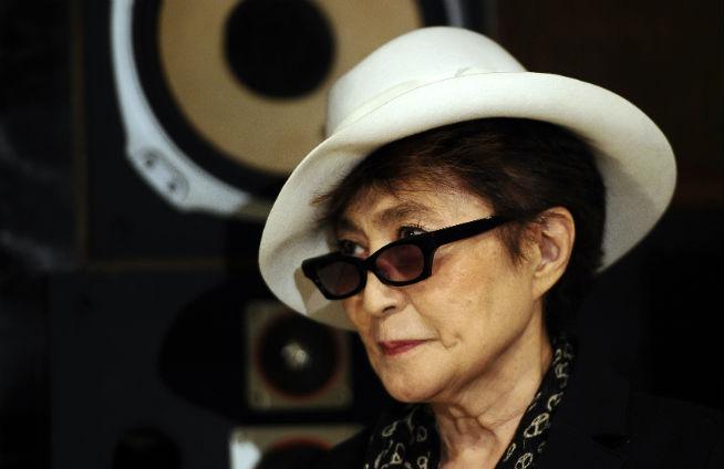 Paul McCartney: Yoko Ono nu este vinovată pentru despărţirea formaţiei Beatles