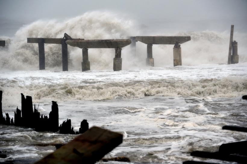Vezi furia cu care s-a abătut Frankenstorm Sandy asupra coastei estice a SUA
