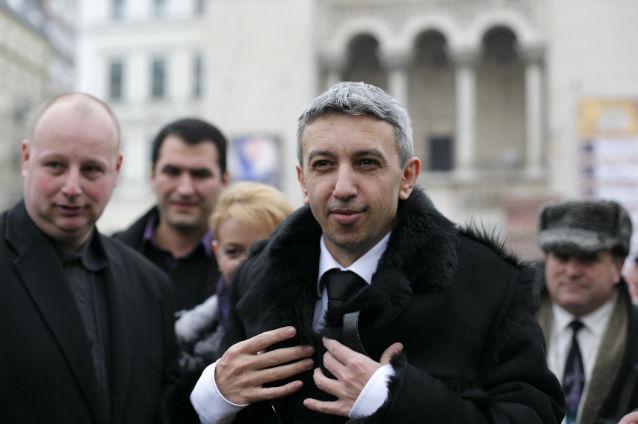 AVERE DE CANDIDAT. PP-DD Dan Diaconescu: Nouă terenuri, trei case și 230.000 de euro în conturi 18432622