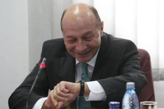 Traian Băsescu a împlinit 61 de ani. Ce i-au urat politicienii