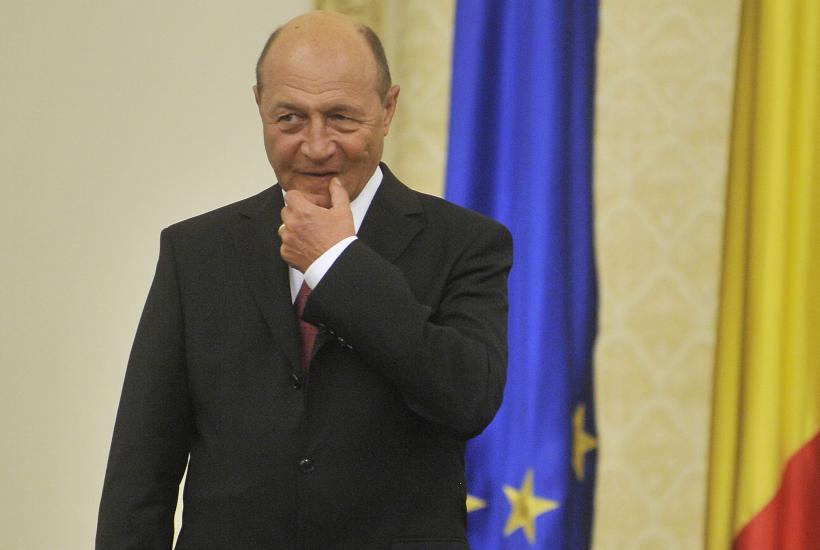 Băsescu a convocat tot Guvernul la Cotroceni. Ponta:Şedinţele de Guvern au loc la Palatul Victoria, nu la Cotroceni