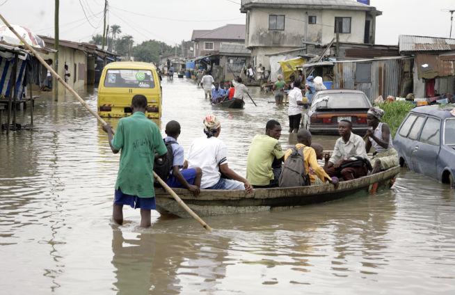 Nigeria: 363 de persoane au murit şi peste 2 milioane au fost evacuate în urma inundaţiilor