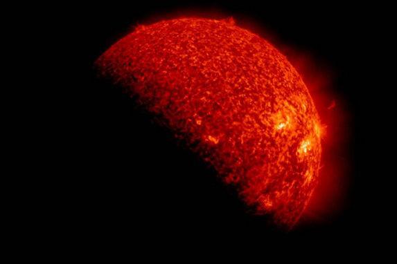 Fenomen uimitor: Pământul obturează imaginea soarelui, în apropierea Echinocţiului (VIDEO)