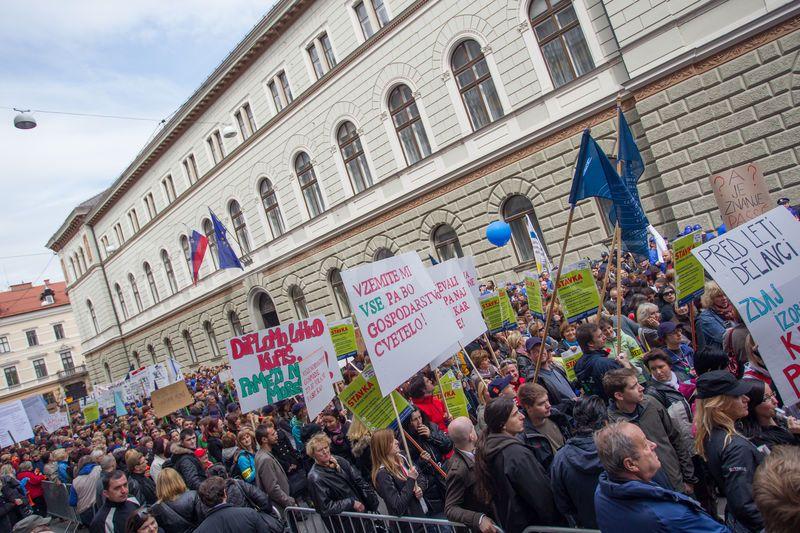 Proteste majore împotriva măsurilor de austeritate în Bulgaria şi Slovenia