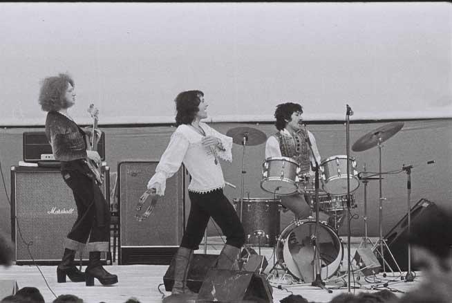 Iunie 1977: concertele Phoenix au fost anulate 