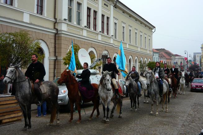 Mesaj la mitingul pentru autonomia Ţinutului Secuiesc de la Sfântu Gheorghe: "La revedere, România" 18435662