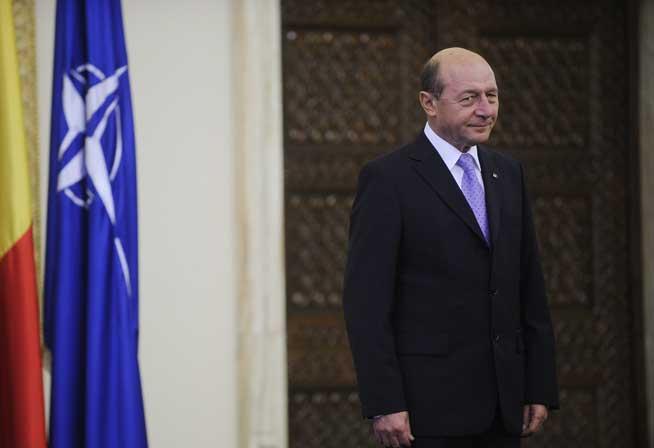 Adrian Năstase: Încă 14 minciuni ale lui Băsescu