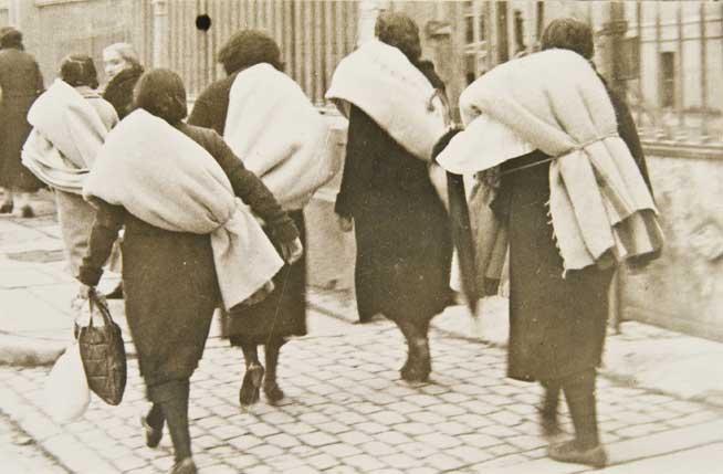 Goya, cronicarul tuturor războaielor: Dezastrele şi fotografia de război 18437038