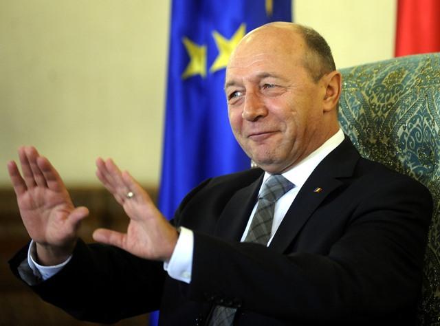 Băsescu, prima reacţie după alegeri. ”Domnul președinte invită politicienii să renunțe la orice fel de presiune publică privind desemnarea candidatului la funcția de prim-ministru”