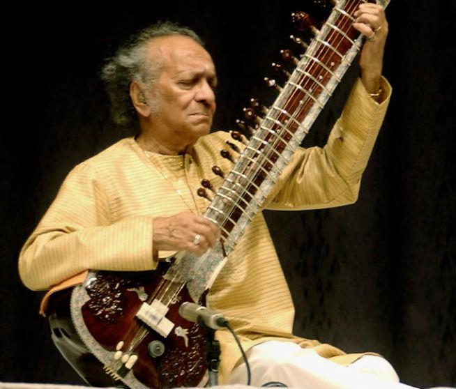 Muzicianul indian Ravi Shankar, tatăl cântăreţei Norah Jones, a murit