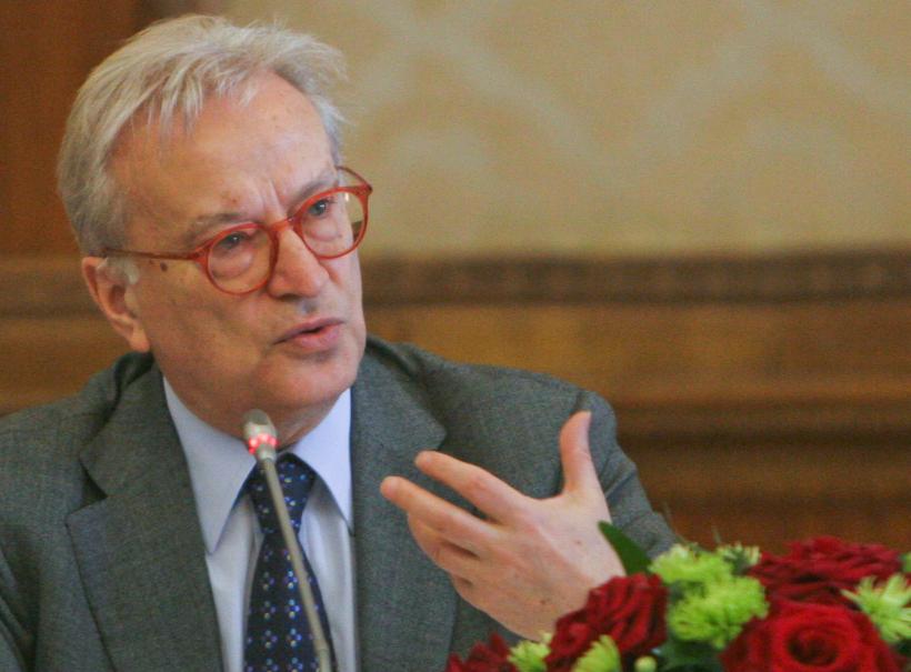 Hannes Swoboda: &quot;În toate ţările democratice preşedintele îl nominalizează pe câştigătorul alegerilor ca prim-ministru&quot;