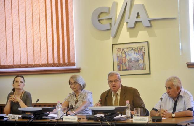 Scandal între membrii CNA. Un grup acuză presiuni din partea lui Victor Ponta, altul e acuzat că protejează OTV