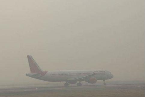 Patru curse aeriene redirectionate din cauza cetii, la Timisoara. Intr-una din aeronave se afla Regele Mihai
